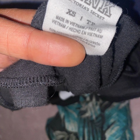 Vs Pink Limited Edition Tank top - Picture 11 of 16